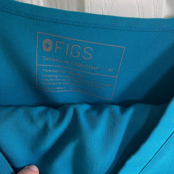 Fig Scrubs - Picture 3 of 3